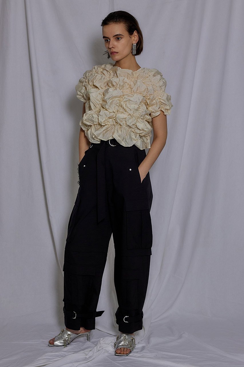 【プランク プロジェクト/PRANK PROJECT】のしぼりプリーツ2WAYトップ / Wrung Pleats Two-way Top 大人の最旬トレンドファッション＆コーディネート founy(ファウニー) 　ファッション　Fashion　レディースファッション　Fashion for Women　トップス・カットソー　Cut & Sew Tops　シャツ・ブラウス・オフィスカジュアル　Elegant Blouses & Button-Ups　カーディガン　Cardigan, Knitwear　シャーリング　Shirring, Ruched　ショート　Short, Short Length　シルク　Silk, 100% Silk　シンプル　Simple, Minimal　ストレッチ　Stretch, Stretchy Fabric　スリーブ　Sleeve, Long Sleeve / Short Sleeve　セットアップ　Set-Up, Coordinated Outfit　プリーツ　Pleats, Pleated　帽子　Hat, Headwear　other-3|ID: prp329100003135236 ipo3291000000036878378