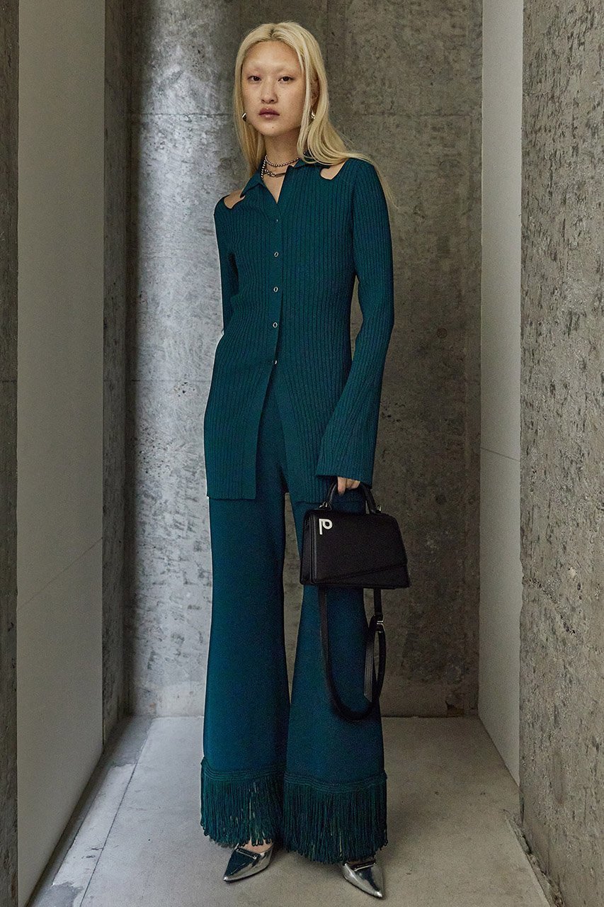 【プランク プロジェクト/PRANK PROJECT】のショルダースリットニットシャツ / Shoulder Slit Knit Shirt 人気、トレンドファッション・服の通販 founy(ファニー) ファッション Fashion レディースファッション Fashion for Women トップス・カットソー Cut & Sew Tops ニット Knit Tops & Sweaters シャツ・ブラウス・オフィスカジュアル Elegant Blouses & Button-Ups ロングTシャツ・Tシャツ Longline T-Shirts & Tees カジュアルプルオーバー・ニットトップス Pullovers & Knit Tops / Casual Pullovers おすすめ Recommended / Our Picks カッティング Cutting Detail ショルダー Shoulder, Shoulder Strap セットアップ Set-Up, Coordinated Outfit other-2|ID: prp329100003135241 ipo3291000000032960750