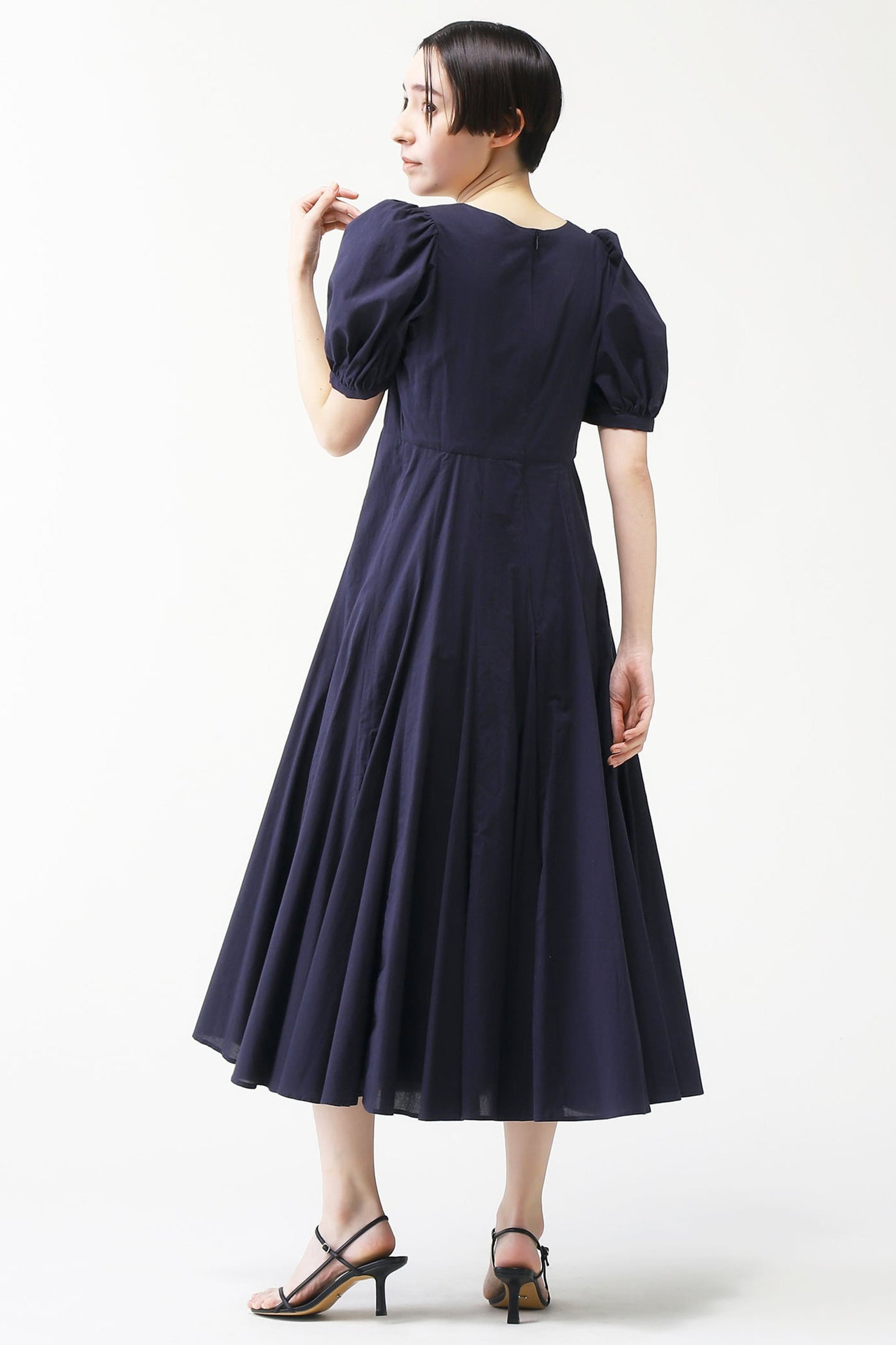 【マルティニーク/martinique】の【MARIHA】別注 月花のドレス 人気、トレンドファッション・服の通販 founy(ファニー) 　ファッション　Fashion　レディースファッション　Fashion for Women　ワンピース　Dresses　フォーマル・パーティードレス・結婚式用ドレス　Elegant & Casual Dresses　チュニック　Tunic Tops & Dresses　スリーブ　Sleeve, Long Sleeve / Short Sleeve　チュニック　Tunic, Long Top　ドレス　Dress, One-Piece　バランス　Balance, Style Balance　フレア　Flare, Flared　別注　Limited Edition, Custom Order　ロマンティック　Romantic, Feminine Style　ロング　Long, Long-Length　夏　Summer　other-4|ID: prp329100003145693 ipo3291000000036758071