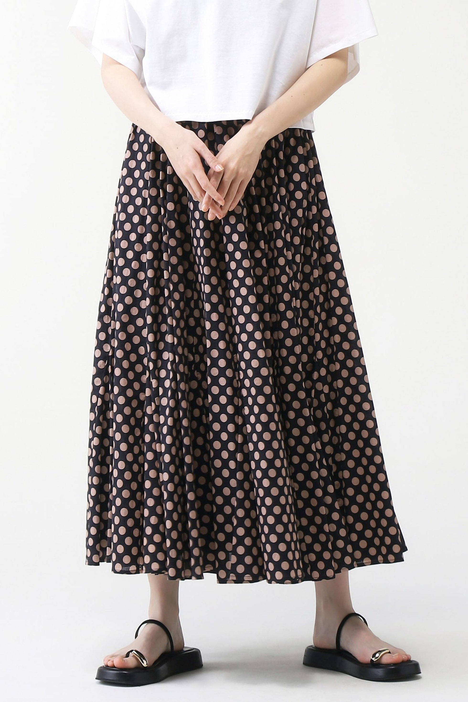 【マルティニーク/martinique】の【MARIHA】月影のスカート 別注Dot-1 人気、トレンドファッション・服の通販 founy(ファニー) ファッション Fashion レディースファッション Fashion for Women スカート Skirts ロングスカート Long Skirts / Maxi & Midi Skirts エレガント 上品 Elegant ドット Polka Dot, Dot Pattern 別注 Limited Edition, Custom Order マキシ Maxi, Full Length ロング Long, Long-Length other-1|ID: prp329100003145697 ipo3291000000035509461