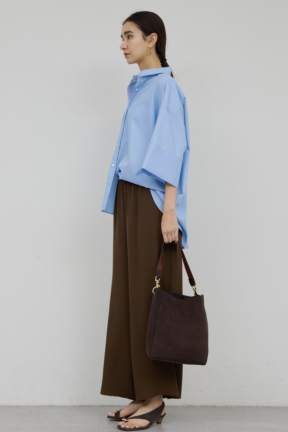 【ガリャルダガランテ/GALLARDAGALANTE】のハーフスリーブシャツ 人気、トレンドファッション・服の通販 founy(ファニー) ファッション Fashion レディースファッション Fashion for Women トップス・カットソー Cut & Sew Tops シャツ・ブラウス・オフィスカジュアル Elegant Blouses & Button-Ups 2026年 2026 ショート Short, Short Length スリーブ Sleeve, Long Sleeve / Short Sleeve ロング Long, Long-Length 夏 Summer 春 Spring S/S・春夏 SS, Spring/Summer, Warm Season other-3|ID: prp329100003169353 ipo3291000000036058064