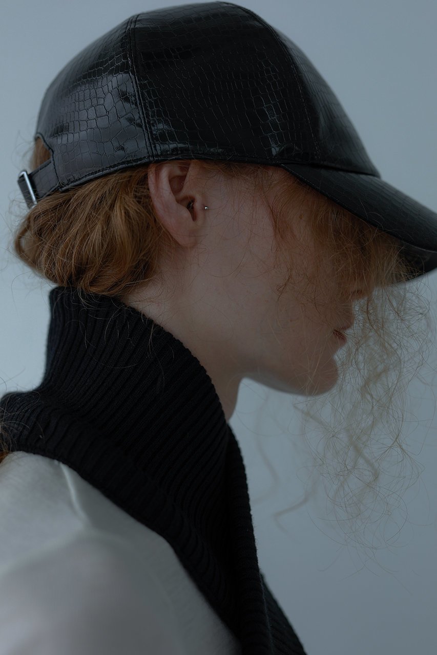 【イリスフォーセブン/IRIS 47】のvein fog キャップ 人気、トレンドファッション・服の通販 founy(ファニー) 　ファッション　Fashion　レディースファッション　Fashion for Women　キャップ&ハット　Hats & Caps　キャップ　Cap, Baseball Cap　フェイクレザー　Faux Leather, PU Leather　フェミニン　Feminine, Girly　モノトーン　Monotone, Black and White　帽子　Hat, Headwear　other-2|ID: prp329100003195216 ipo3291000000032851501