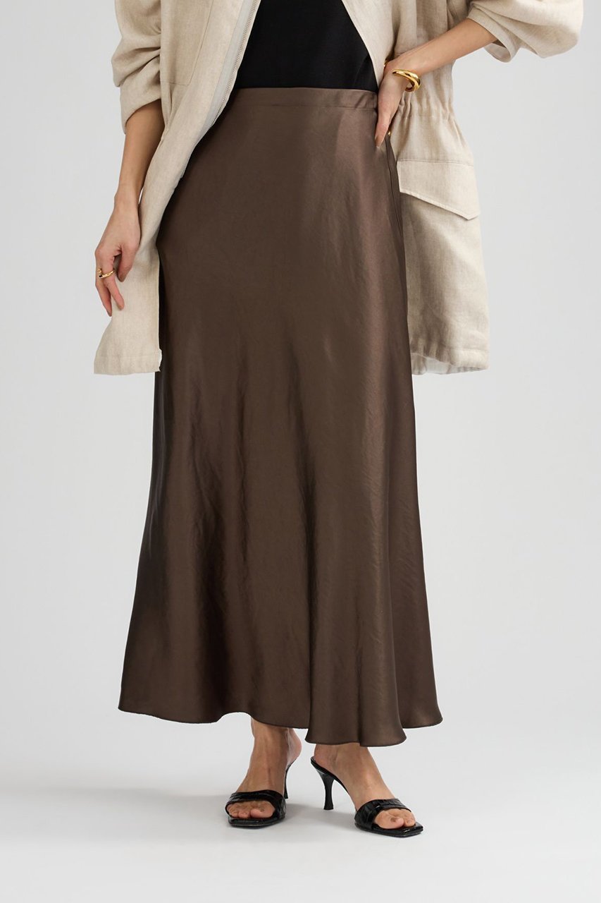 【カオス/Chaos】のリベールサテンロングスカート インテリア・キッズ・メンズ・レディースファッション・服の通販 founy(ファニー) ファッション Fashion レディースファッション Fashion for Women スカート Skirts ロングスカート Long Skirts / Maxi & Midi Skirts おすすめ Recommended / Our Picks ジャケット Jacket, Outerwear バイアス Bias, Diagonal Cut ロング Long, Long-Length ダークオリーブ|ID: prp329100003260281 ipo3291000000036371330