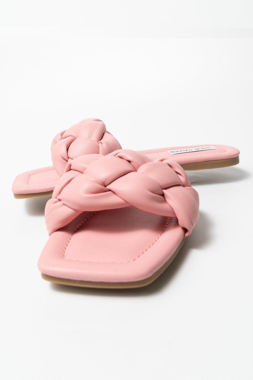 【スティーブマデン/STEVE MADDEN】のOPTICAL クッションベルトフラットサンダル 人気、トレンドファッション・服の通販 founy(ファニー) 　ファッション　Fashion　レディースファッション　Fashion for Women　ベルト&ウエストマーク　Belts & Waist Accessories　インソール　Shoe Insole　ガーリー　Girly, Feminine Style　クッション　Cushion, Throw Pillow　サンダル　Sandals, Summer Shoes　トレンド　Trend, Trending Now　フラット　Flat, Flat Shoes　other-7|ID: prp329100003280153 ipo3291000000032771107