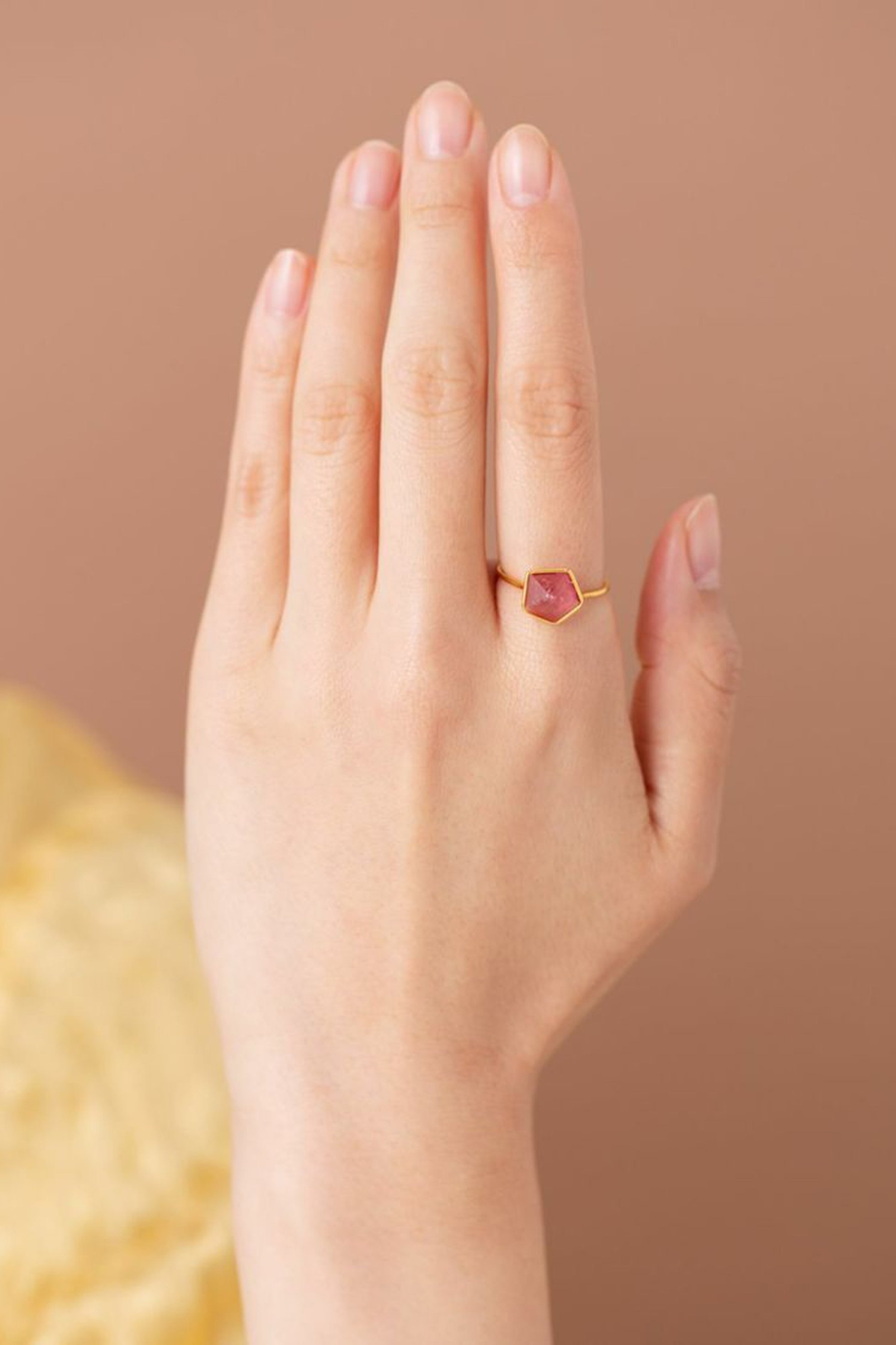 【ヌキテパ/NE QUITTEZ PAS】の【UPALA】Pentagon Bezel リング(トルマリン) 人気、トレンドファッション・服の通販 founy(ファニー) 　ファッション　Fashion　レディースファッション　Fashion for Women　ジュエリー　Jewelry　インド　Indian Textile　オーガニック　Organic Cotton　シンプル　Simple, Minimal　ストーン　Stone, Gem-Like　ハンド　Hand, Handmade　バランス　Balance, Style Balance　フェミニン　Feminine, Girly　フォルム　Silhouette, Form　モチーフ　Motif, Design Theme　other-2|ID: prp329100003311435 ipo3291000000036232463
