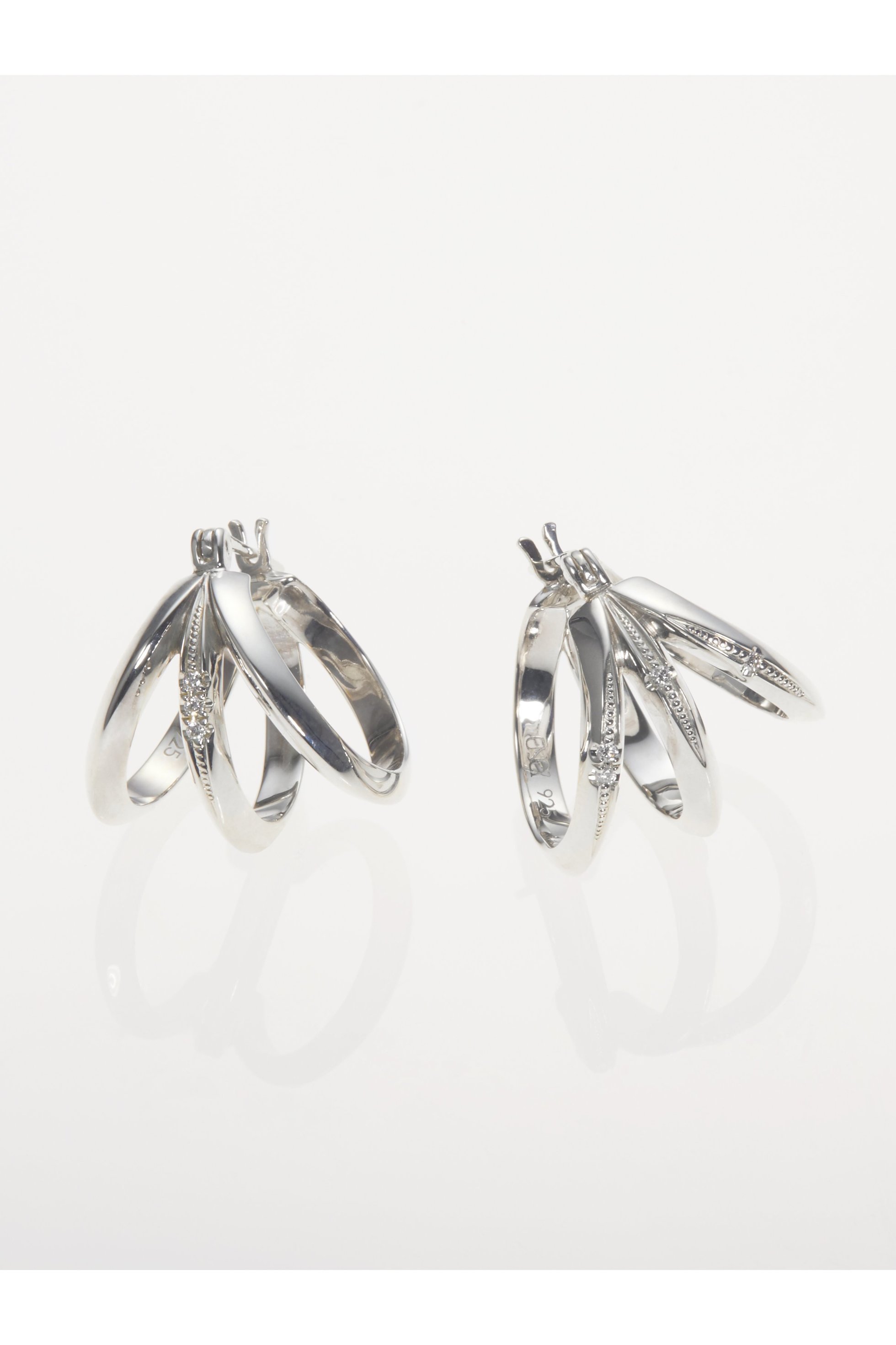 【エネイ/ENEY】のMEBUKI ピアス 人気、トレンドファッション・服の通販 founy(ファニー) 　ファッション　Fashion　レディースファッション　Fashion for Women　ジュエリー　Jewelry　ファッションリング　Fashion Rings　イヤリング・フープ・ドロップタイプ　Hoop, Drop & Clip Earrings　アシンメトリー　Asymmetrical Style　イヤリング　Earrings　カッティング　Cutting Detail　コレクション　Collection, Seasonal Line　ダイヤモンド　Diamond, Brilliant Cut　フープ　Hoop, Hoop Earrings　 other-1|ID: prp329100003345325 ipo3291000000035757770