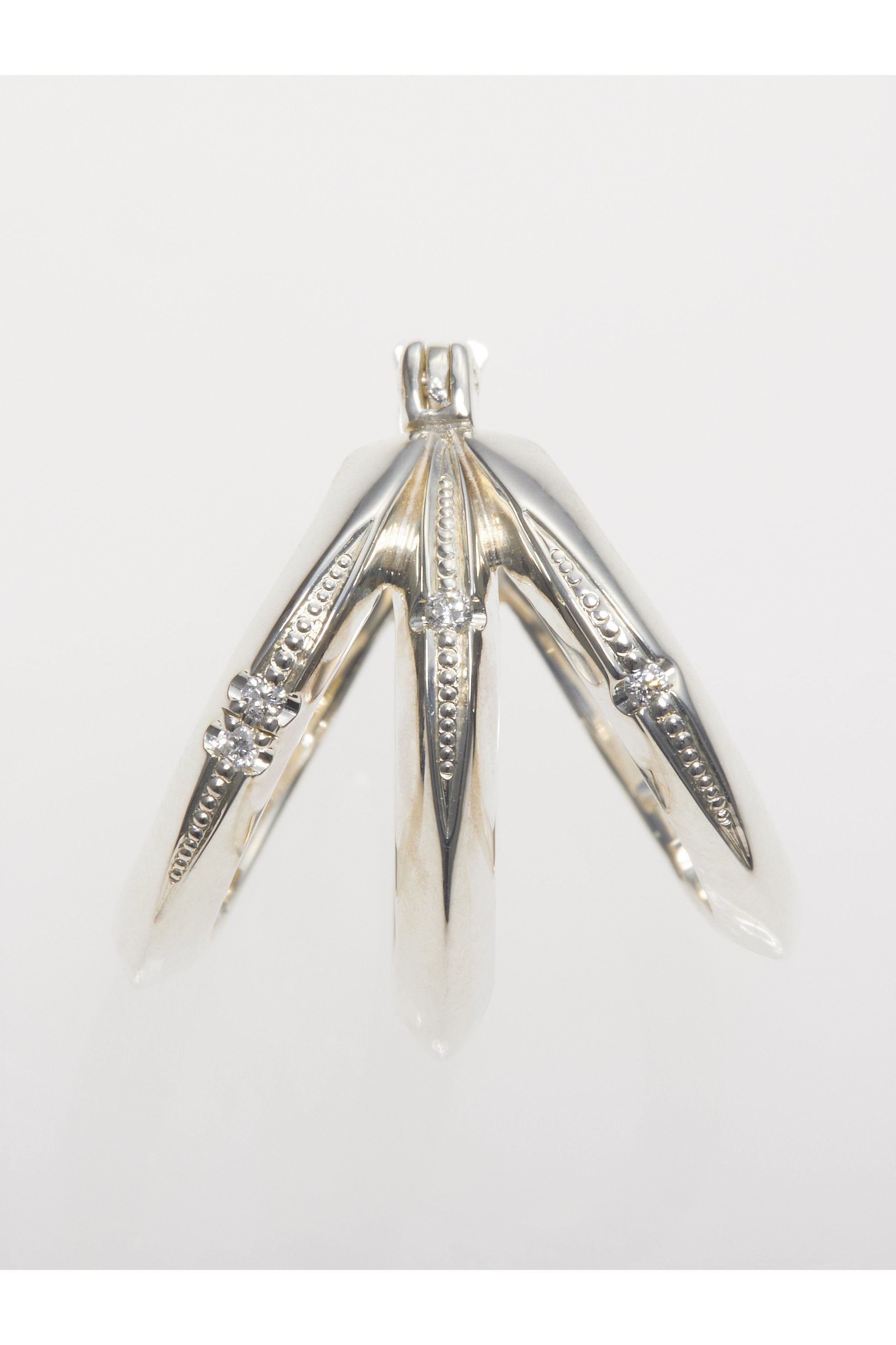 【エネイ/ENEY】のMEBUKI ピアス 人気、トレンドファッション・服の通販 founy(ファニー) 　ファッション　Fashion　レディースファッション　Fashion for Women　ジュエリー　Jewelry　ファッションリング　Fashion Rings　イヤリング・フープ・ドロップタイプ　Hoop, Drop & Clip Earrings　アシンメトリー　Asymmetrical Style　イヤリング　Earrings　カッティング　Cutting Detail　コレクション　Collection, Seasonal Line　ダイヤモンド　Diamond, Brilliant Cut　フープ　Hoop, Hoop Earrings　other-7|ID: prp329100003345325 ipo3291000000035757777