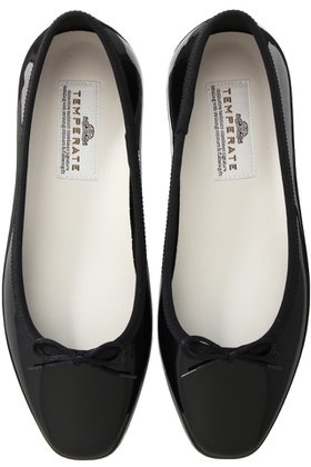 【テンパレイト/TEMPERATE】 EMMA スクエアトゥ バレエシューズ(レイン対応)人気、トレンドファッション・服の通販 founy(ファニー) ファッション Fashion レディースファッション Fashion for Women インソール Shoe Insole シューズ Shoes, Footwear トレンド Trend, Trending Now バレエ Ballet, Ballet Style フラット Flat, Flat Shoes ラバー Rubber, Rubber Sole リボン Ribbon, Bow レイン Rain, Rainproof 定番 Standard, Basic Item |ID:prp329100003345408