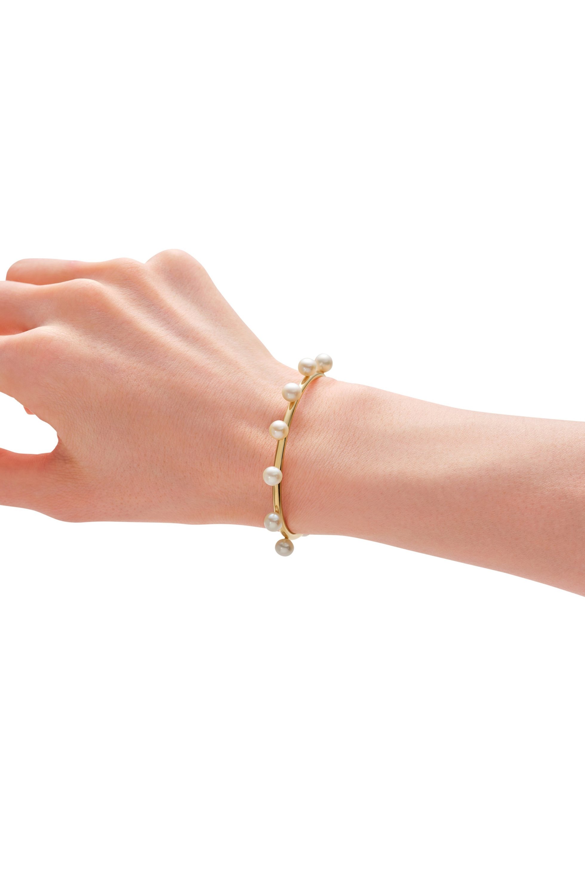 【ビジュードエム/Bijou de M】のドットパールバングル 人気、トレンドファッション・服の通販 founy(ファニー) ファッション Fashion レディースファッション Fashion for Women ジュエリー Jewelry チェーン&カフブレスレット Cuff & Chain Bracelets バングル・カフブレスレット Bangles & Cuff Bracelets おすすめ Recommended / Our Picks ジュエリー Jewelry, Accessories バングル Bangle, Bracelet ブレスレット Bracelet, Wristband other-6|ID: prp329100003374258 ipo3291000000036174372
