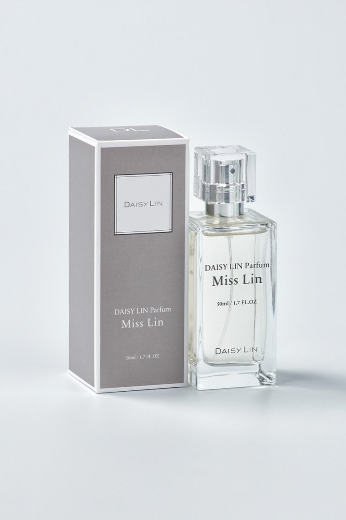【デイジーリン/DAISY LIN / GOODS】のDAISY LIN Parfum Miss Lin 50mL インテリア・キッズ・メンズ・レディースファッション・服の通販 founy(ファニー) https://founy.com/ エレガント 上品 Elegant シンプル Simple, Minimal ラグジュアリー Luxury, Elegant ギフト プレゼント Gift / Present ホーム・キャンプ・アウトドア・お取り寄せ Home Living / Home & Lifestyle / Camping Gear / Outdoor Camping ビューティー・ヘルス Beauty & Health Essentials |ID: prp329100003379810 ipo3291000000032799467