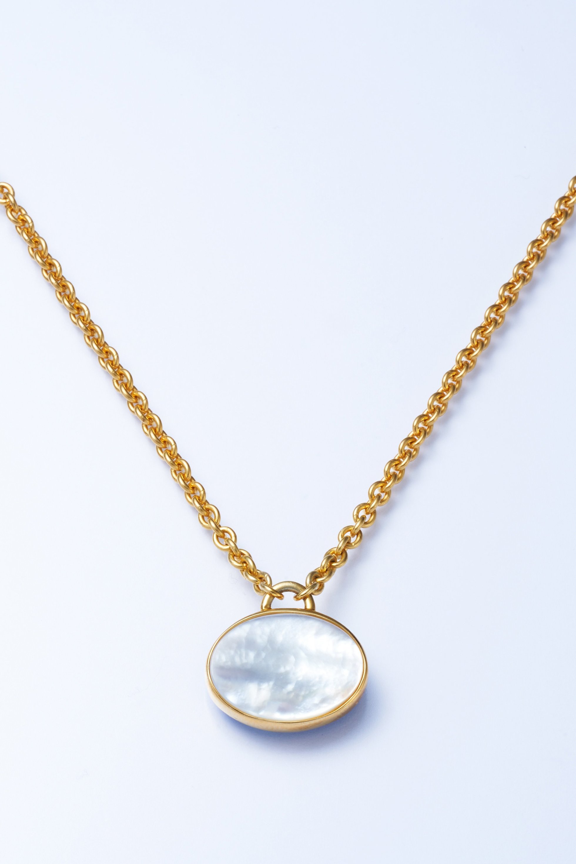 【プラウ/PLOW】のOval ネックレス(ラピスラズリ/白蝶貝リバーシブル) 人気、トレンドファッション・服の通販 founy(ファニー) ファッション Fashion レディースファッション Fashion for Women ジュエリー Jewelry ネックレス Necklaces & Pendants スタイリッシュ Stylish, Fashionable ネックレス Necklace, Pendant Necklace リバーシブル Reversible, Two-Sided エレガント 上品 Elegant 再入荷 Restock / Back in Stock other-5|ID: prp329100003384102 ipo3291000000031914058