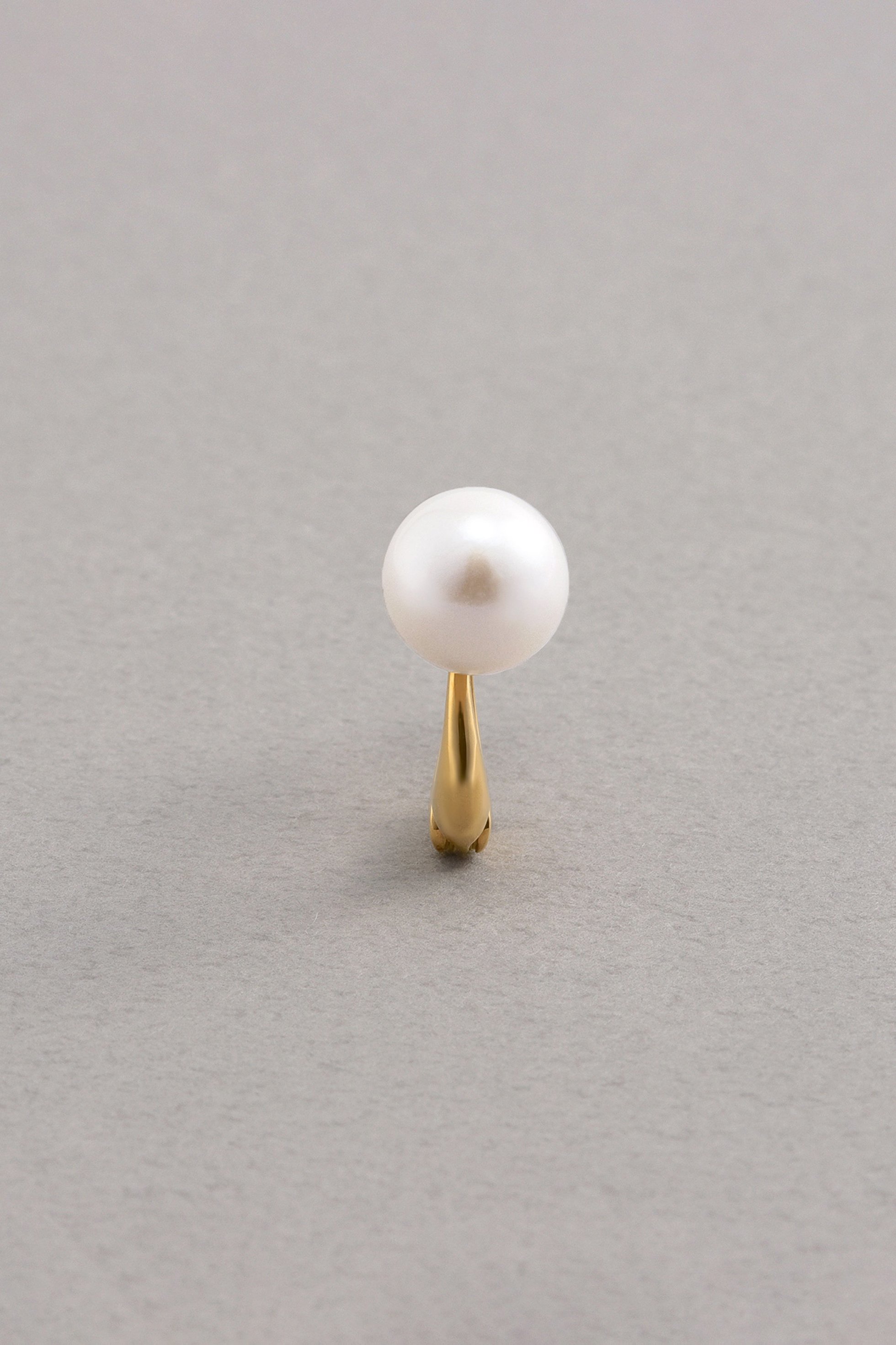 【プラス ヴァンドーム/Plus Vendome】のPEARL フィット イヤーカフ 2pearl(片耳用) 人気、トレンドファッション・服の通販 founy(ファニー) 　ファッション　Fashion　レディースファッション　Ladies' Fashion Online　ジュエリー　Jewelry　リング　Rings　イヤリング　Earrings　イエロー　Yellow　イヤリング　Earrings　イヤーカフ　Ear Cuff　コーティング　Coating　シンプル　Simple　パール　Pearl　フィット　Fit　メタル　Metal　片耳　One Ear　other-5|ID: prp329100003392235 ipo3291000000031383990