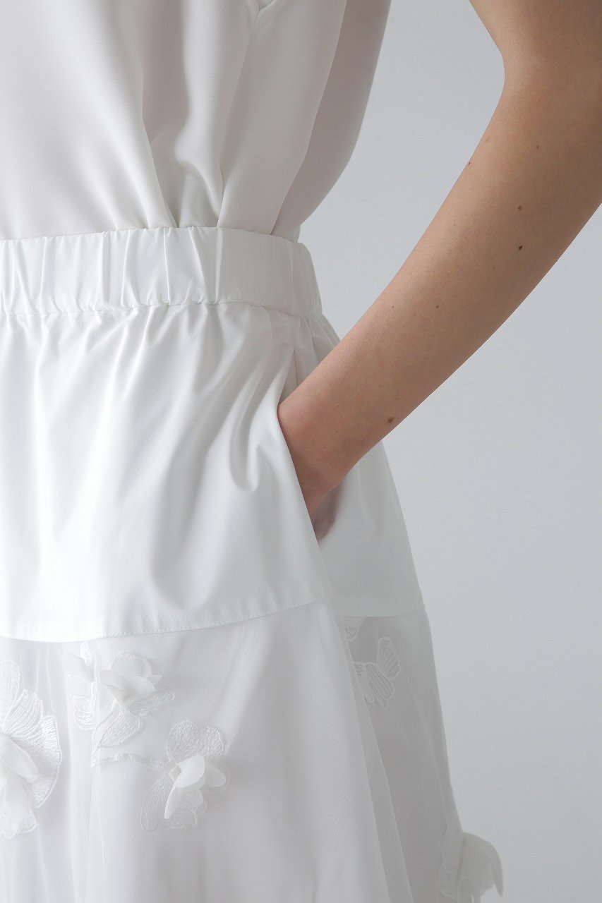 【アドーア/ADORE】の3Dレーススカート 人気、トレンドファッション・服の通販 founy(ファニー) 　ファッション　Fashion　レディースファッション　Fashion for Women　スカート　Skirts　ロングスカート　Long Skirts / Maxi & Midi Skirts　エレガント 上品　Elegant　フラワー　Flower, Floral　フレア　Flare, Flared　モチーフ　Motif, Design Theme　レース　Lace, Lace Fabric　ロング　Long, Long-Length　無地　Plain, Solid Color　other-3|ID: prp329100003392273 ipo3291000000036018046