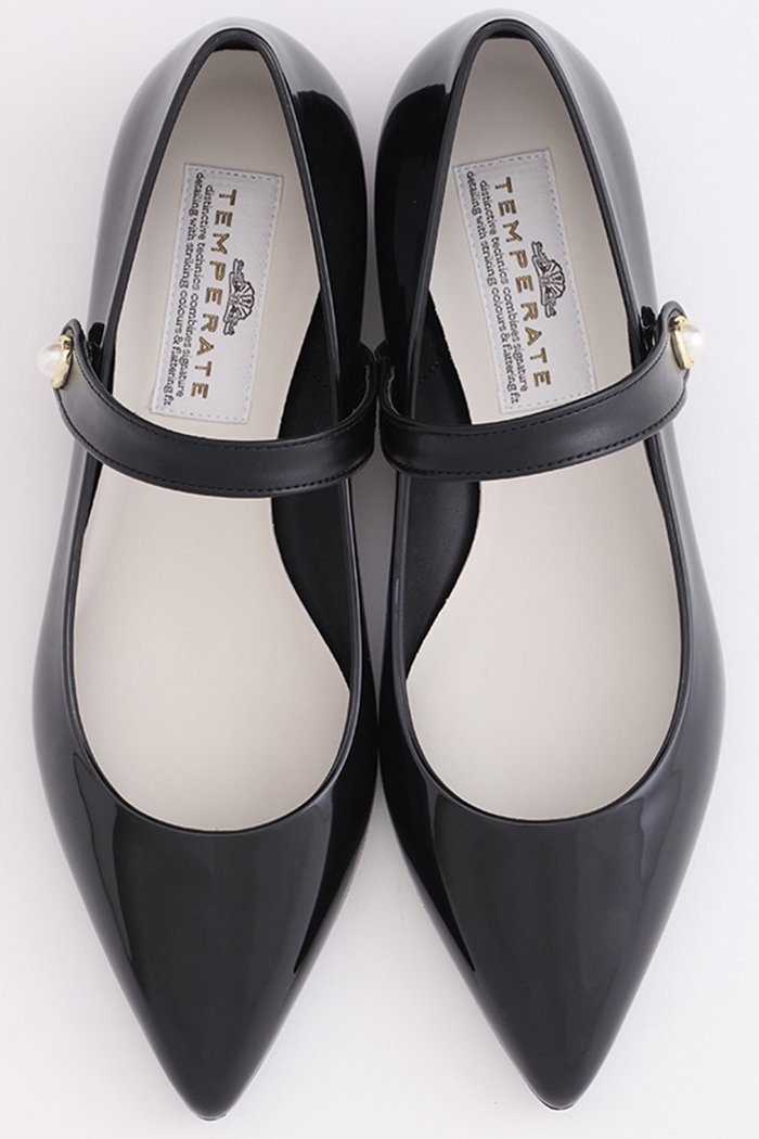 【テンパレイト/TEMPERATE】のCARRIE パールストラップ ポインテッドパンプス(レイン対応) インテリア・キッズ・メンズ・レディースファッション・服の通販 founy(ファニー) https://founy.com/ ファッション Fashion レディースファッション Fashion for Women おすすめ Recommended / Our Picks インソール Shoe Insole エレガント 上品 Elegant シューズ Shoes, Footwear ストラップパンプス Strap Pumps, Strappy Heels パール Pearl, Pearl Accent ラップ Wrap, Wrap Design ラバー Rubber, Rubber Sole レイン Rain, Rainproof 人気 Popular, Best Seller |ID: prp329100003392310 ipo3291000000034952317