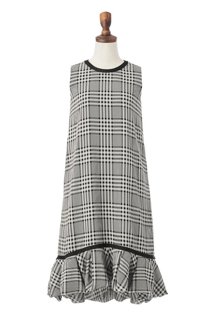 【デイジーリン/DAISY LIN】のDress ”Victoria” インテリア・キッズ・メンズ・レディースファッション・服の通販 founy(ファニー) https://founy.com/ ファッション Fashion レディースファッション Fashion for Women ワンピース Dresses フォーマル・パーティードレス・結婚式用ドレス Elegant & Casual Dresses チュニック Tunic Tops & Dresses アクセサリー Fashion Accessories ウォッシャブル Machine Washable カーディガン Cardigan, Knitwear チェック Check, Plaid, Tartan チュニック Tunic, Long Top トリミング Trimming, Decorative Edge モダン Modern, Contemporary リボン Ribbon, Bow ロング Long, Long-Length 夏 Summer |ID: prp329100003419429 ipo3291000000032902492