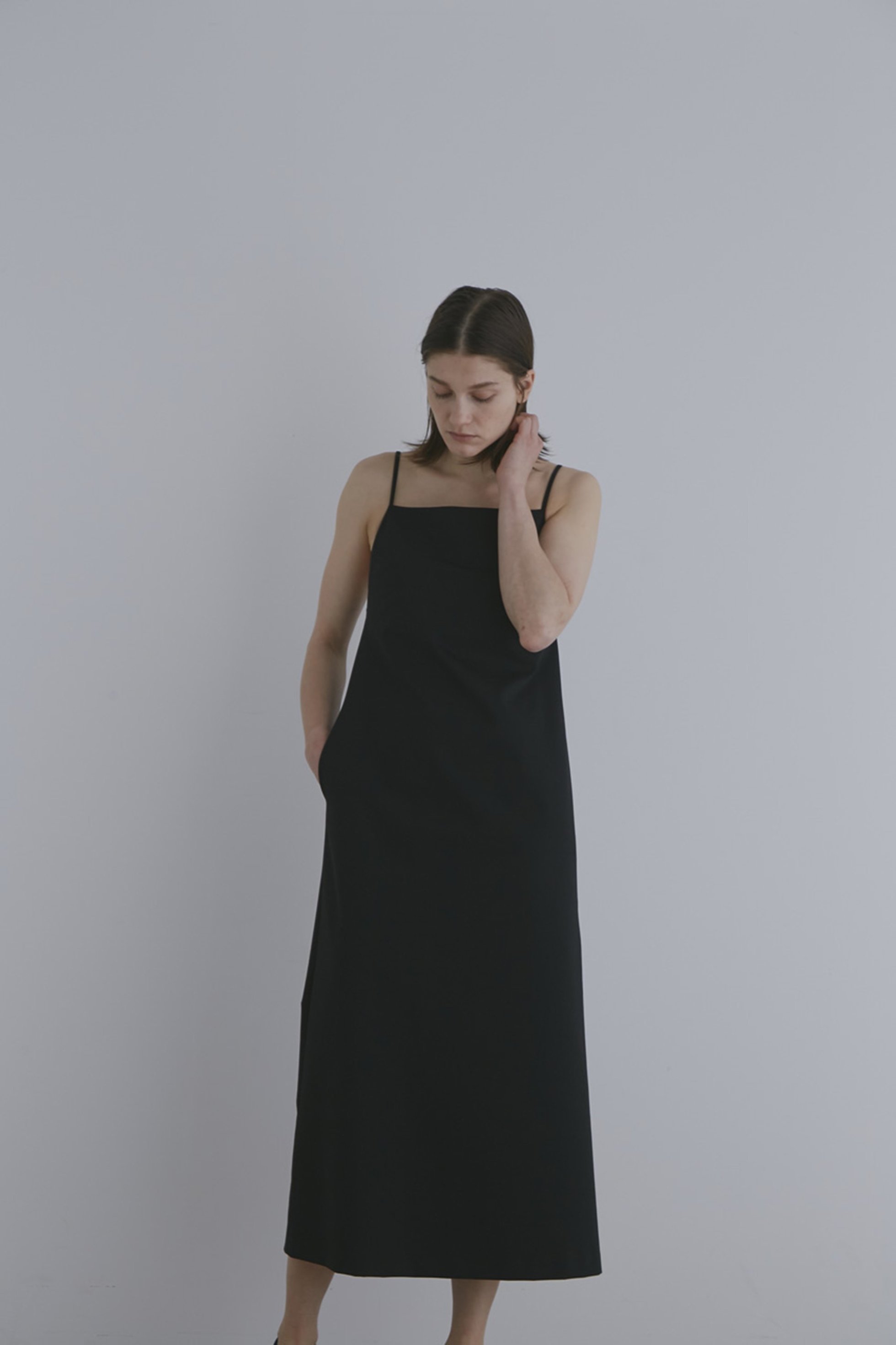 【ル フィル/LE PHIL】のハイストレッチポンチカップインキャミソールドレス 人気、トレンドファッション・服の通販 founy(ファニー) 　ファッション　Fashion　レディースファッション　WOMEN　ワンピース　Dress　ドレス　Party Dresses　チュニック　Tunic　おすすめ　Recommend　インナー　Inner　カーディガン　Cardigan　クール　Cool　コンパクト　Compact　ジャージ　Jersey　ジャージー　Jersey　チュニック　Tunic　定番　Standard　旅行　Travel　other-8|ID: prp329100003449977 ipo3291000000031404074