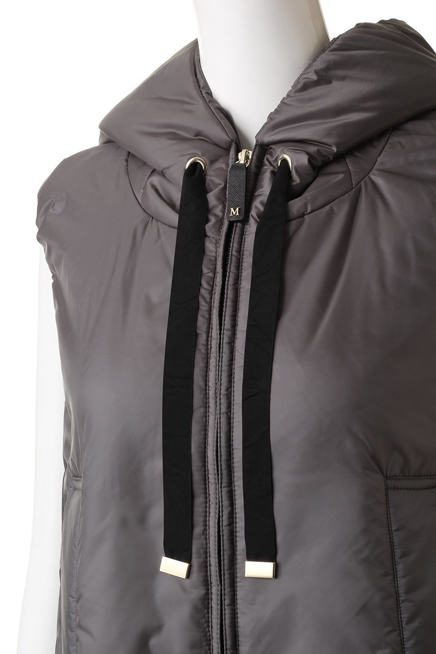 【マックスマーラ/Max Mara】の【Max Mara The Cube】GREENGO ノースリーブ パファーショートジャケット 人気、トレンドファッション・服の通販 founy(ファニー) 　ファッション　Fashion　レディースファッション　Fashion for Women　アウター　Coat / Outerwear Collection　コート・ロングコート・ピーコート　Long Coats, Peacoats & More　レディースジャケット・軽アウター　Jackets　ジャケット　Jacket, Outerwear　ダウン　Down, Puffer　ノースリーブ　Sleeveless, No-Sleeve　other-5|ID: prp329100003456645 ipo3291000000036654252