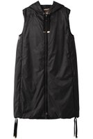 【マックスマーラ/Max Mara】の【Max Mara The Cube】GREENGI ノースリーブ パファーミディアムジャケット 人気、トレンドファッション・服の通販 founy(ファニー) ファッション Fashion レディースファッション Fashion for Women アウター Coat / Outerwear Collection コート・ロングコート・ピーコート Long Coats, Peacoats & More レディースジャケット・軽アウター Jackets スポーティ Sporty, Casual Athletic ダウン Down, Puffer ノースリーブ Sleeveless, No-Sleeve エレガント 上品 Elegant 冬 Winter / This Winter |ID:prp329100003456646