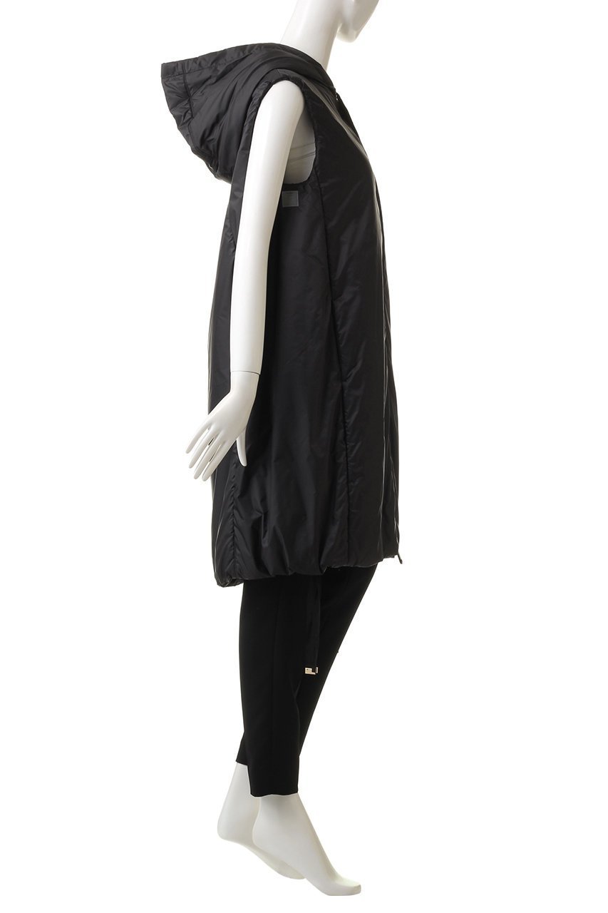 【マックスマーラ/Max Mara】の【Max Mara The Cube】GREENGI ノースリーブ パファーミディアムジャケット 人気、トレンドファッション・服の通販 founy(ファニー) 　ファッション　Fashion　レディースファッション　Fashion for Women　アウター　Coat / Outerwear Collection　コート・ロングコート・ピーコート　Long Coats, Peacoats & More　レディースジャケット・軽アウター　Jackets　スポーティ　Sporty, Casual Athletic　ダウン　Down, Puffer　ノースリーブ　Sleeveless, No-Sleeve　エレガント 上品　Elegant　冬　Winter / This Winter　other-3|ID: prp329100003456646 ipo3291000000035653527