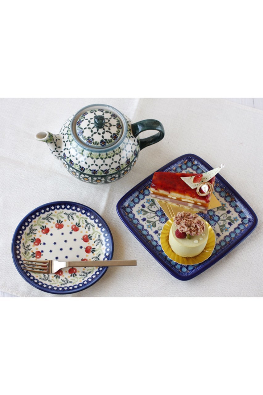 【ポーリッシュポタリー/Polish Pottery / GOODS】の平皿φ17cm 人気、トレンドファッション・服の通販 founy(ファニー) 　クリスマス X'mas　Christmas / X'mas　テーブル　Table, Dining Table　フォルム　Silhouette, Form　プレート　Plate, Dish　ベーシック　Basic, Essential　モチーフ　Motif, Design Theme　皿　Plate, Dish　ホーム・キャンプ・アウトドア・お取り寄せ　Home Living / Home & Lifestyle / Camping Gear / Outdoor Camping　キッチン・ダイニング　Kitchen & Dining Essentials. Stylish & Functional Tableware　キッチン家電・キッチン用品　Kitchen Appliances & Tools　other-3|ID: prp329100003476657 ipo3291000000035447561
