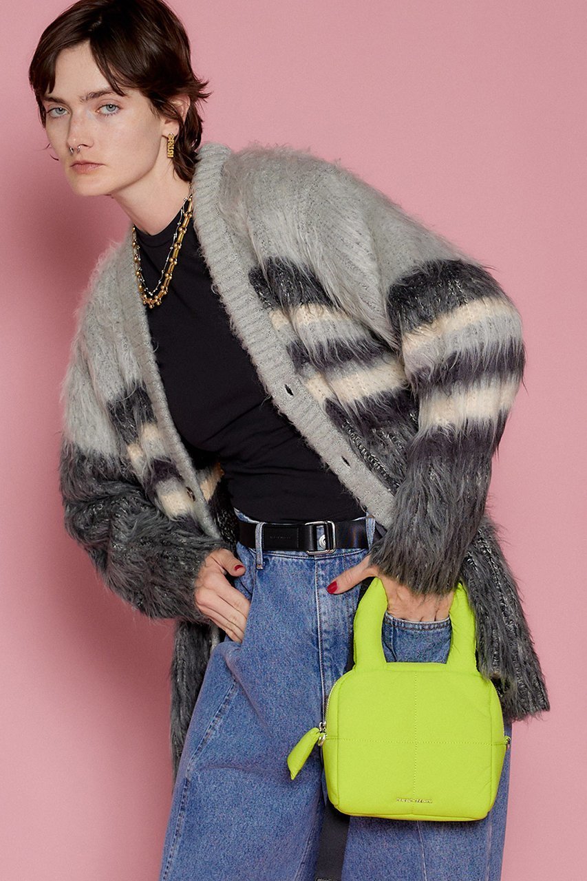 【メゾンスペシャル/MAISON SPECIAL】のピローボストン 人気、トレンドファッション・服の通販 founy(ファニー) 　ファッション　Fashion　レディースファッション　Fashion for Women　バッグ　Bags　おすすめ　Recommended / Our Picks　クッション　Cushion, Throw Pillow　ショルダー　Shoulder, Shoulder Strap　スマート　Smart, Elegant　チェーン　Chain, Chain Strap　プレート　Plate, Dish　ボストン　Boston　ボストンバッグ　Boston Bag, Retro Bag　ポケット　Pocket, Pocket Detail　メタル　Metal, Metal Parts　リップ　Lip, Lip Motif　other-6|ID: prp329100003487726 ipo3291000000032797586