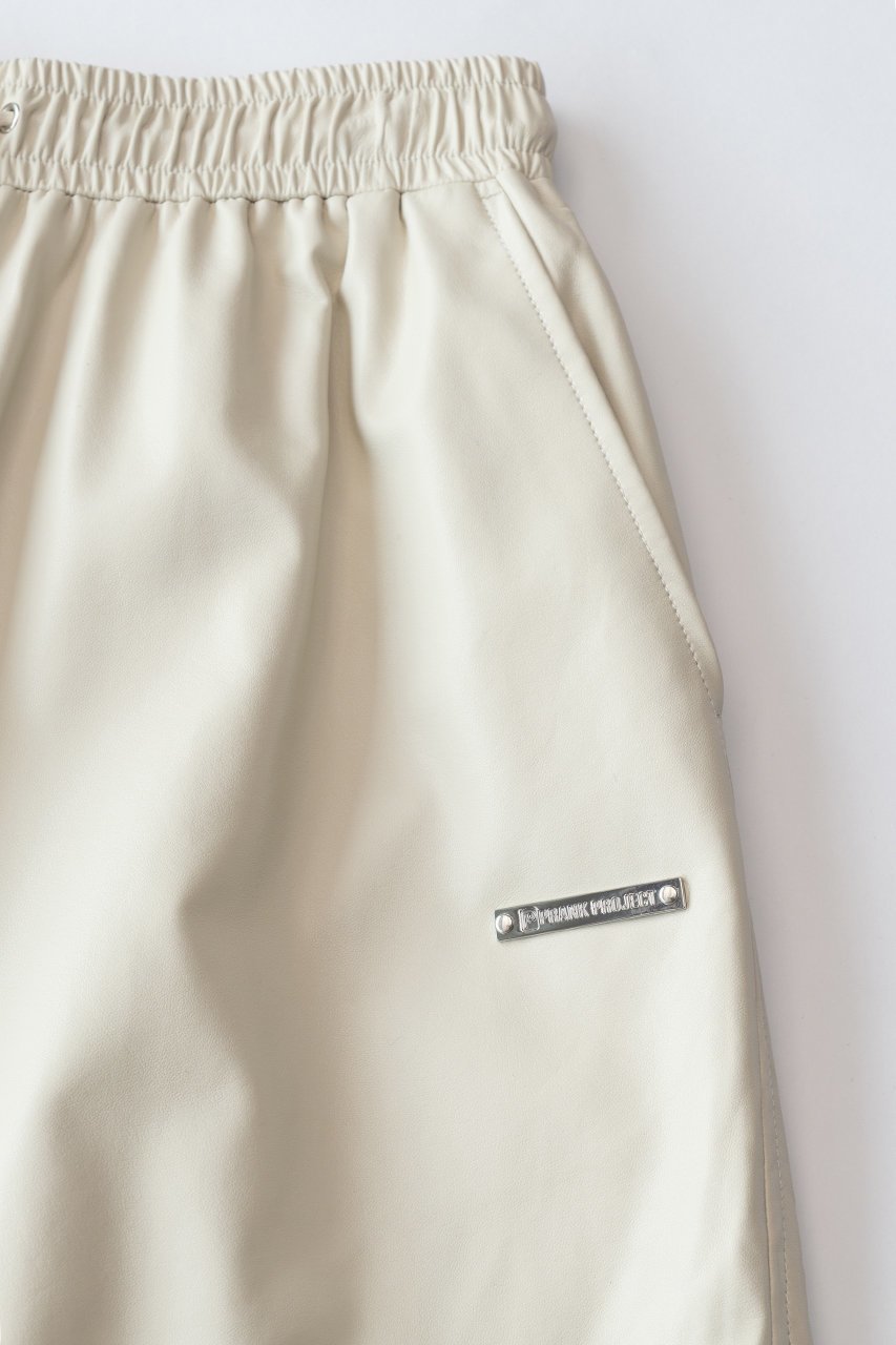 【プランク プロジェクト/PRANK PROJECT】のフェイクレザーボリュームワイドパンツ / Synthetic Leather Voluminous Wide Pants 人気、トレンドファッション・服の通販 founy(ファニー) 　ファッション　Fashion　レディースファッション　Fashion for Women　パンツ　Pants & Trousers　おすすめ　Recommended / Our Picks　フェイクレザー　Faux Leather, PU Leather　冬　Winter / This Winter　other-4|ID: prp329100003487802 ipo3291000000035645904