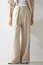 【ウィムガゼット/Whim Gazette】のデニムタックパンツ ベージュ|ID: prp329100003489655 ipo3291000000035742183