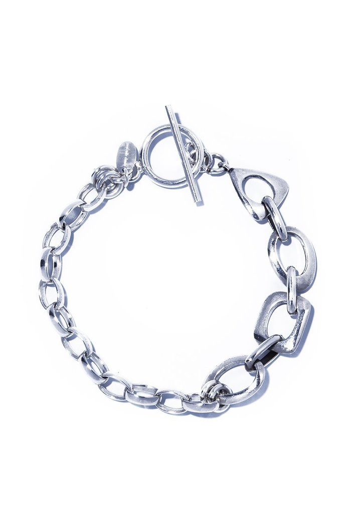 【クイップ クエイント/quip queint】のchronicle mix ブレスレット インテリア・キッズ・メンズ・レディースファッション・服の通販 founy(ファニー) https://founy.com/ ファッション Fashion レディースファッション Fashion for Women ジュエリー Jewelry チェーン＆カフブレスレット Cuff & Chain Bracelets バングル・カフブレスレット Bangles & Cuff Bracelets シルバー Silver, Metallic Silver シンプル Simple, Minimal チェーン Chain, Chain Strap ブレスレット Bracelet, Wristband |ID: prp329100003497324 ipo3291000000035761371