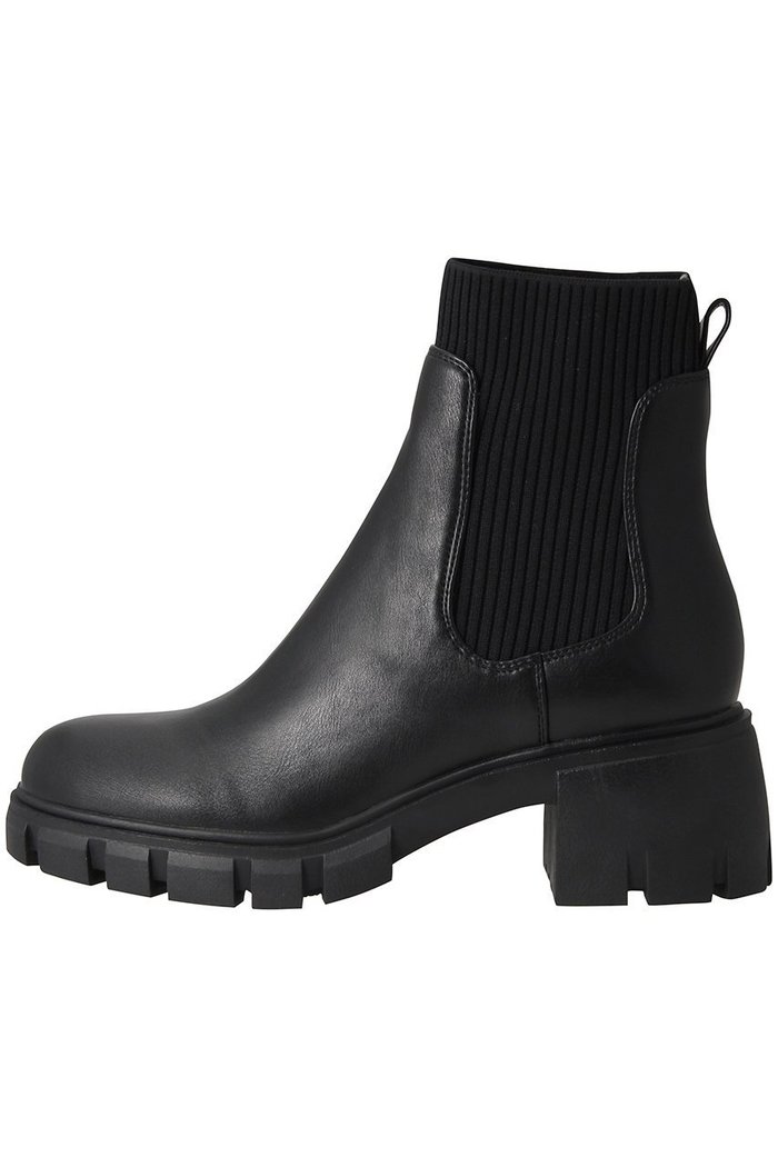 【スティーブマデン/STEVE MADDEN】のHUTCH サイドゴアブーツ インテリア・キッズ・メンズ・レディースファッション・服の通販 founy(ファニー) https://founy.com/ ファッション Fashion レディースファッション Fashion for Women ショート Short, Short Length シンプル Simple, Minimal フィット Fit, Slim Fit 厚底 Platform Shoes A/W・秋冬 Autumn/Winter |ID: prp329100003526864 ipo3291000000036240651