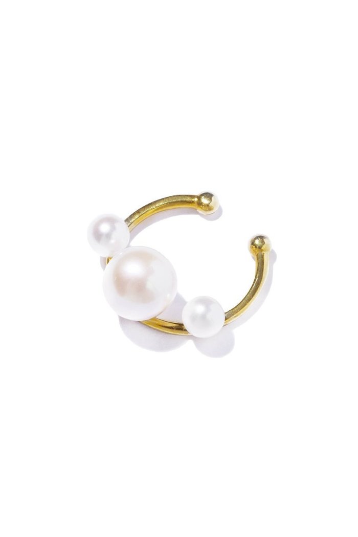 【ルボンボン/les bonbon】のplanet イヤーカフ(片耳用) インテリア・キッズ・メンズ・レディースファッション・服の通販 founy(ファニー) https://founy.com/ ファッション Fashion レディースファッション Fashion for Women ジュエリー Jewelry ファッションリング Fashion Rings イヤリング・フープ・ドロップタイプ Hoop, Drop & Clip Earrings イヤリング Earrings イヤーカフ Ear Cuffs バランス Balance, Style Balance パール Pearl, Pearl Accent モダン Modern, Contemporary 片耳 One-Ear, Single Earring |ID: prp329100003529562 ipo3291000000036197078