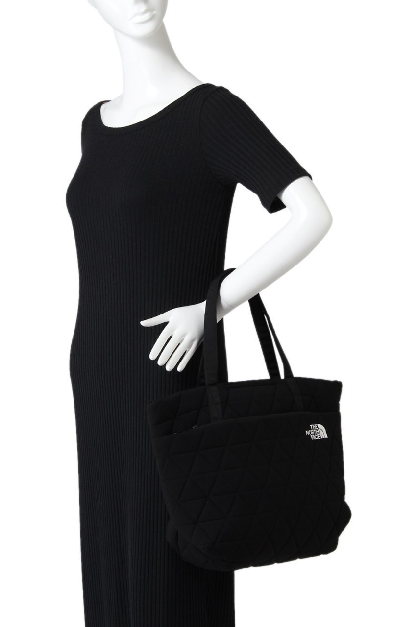 【ザ ノース フェイス/THE NORTH FACE】の【UNISEX】ジオフェイストート 人気、トレンドファッション・服の通販 founy(ファニー) 　ファッション　Fashion　レディースファッション　WOMEN　バッグ　Bag　ユニセックス　Unisex　アクセサリー　Accessories　クッション　Cushion　スマート　Smart　スリーブ　Sleeve　フロント　Front　ポケット　Pocket　other-2|ID: prp329100003624469 ipo3291000000031396349