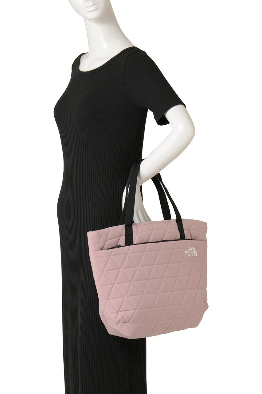 【ザ ノース フェイス/THE NORTH FACE】の【UNISEX】ジオフェイストート 人気、トレンドファッション・服の通販 founy(ファニー) ファッション Fashion レディースファッション Fashion for Women バッグ Bags ユニセックス Unisex, Genderless アクセサリー Fashion Accessories クッション Cushion, Throw Pillow スマート Smart, Elegant スリーブ Sleeve, Long Sleeve / Short Sleeve フロント Front, Front Design ポケット Pocket, Pocket Detail 新作・新入荷 New Arrivals / New In other-2|ID: prp329100003624469 ipo3291000000035545413