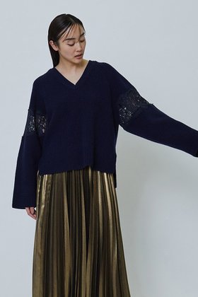 【プルミエ アロンディスモン/1er Arrondissement】のレース畦Vネックプルオーバー 人気、トレンドファッション・服の通販 founy(ファニー) ファッション Fashion レディースファッション Fashion for Women トップス・カットソー Cut & Sew Tops ニット Knit Tops & Sweaters カジュアルプルオーバー・ニットトップス Pullovers & Knit Tops / Casual Pullovers Vネックトップス V-Neck Tops / V-Cut Neckline Shirts エレガント 上品 Elegant ドッキング Docking, Mixed Material バランス Balance, Style Balance ボックス Boxy, Box Shape レース Lace, Lace Fabric 冬 Winter / This Winter 畦 Ribbed Knit |ID:prp329100003624627