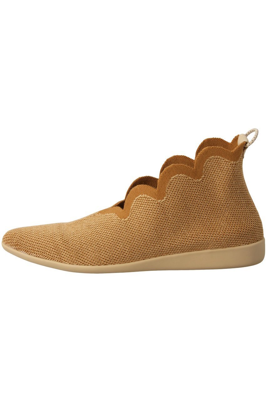 【オッフェン/Offen】のpointedboots-SCALLOP インテリア・キッズ・メンズ・レディースファッション・服の通販 founy(ファウニー) 　ファッション　Fashion　レディースファッション　Fashion for Women　クッション　Cushion, Throw Pillow　軽量　Lightweight, Ultra Light　ショート　Short, Short Length　スカラップ　Scallop, Scalloped Edge　ソックス　Socks, Hosiery　タイツ　Tights, Legwear　定番　Standard, Basic Item　人気　Popular, Best Seller　バランス　Balance, Style Balance　ミックス　Mix, Mixed Style　無地　Plain, Solid Color　おすすめ　Recommended / Our Picks　エレガント 上品　Elegant　CAMEL|ID: prp329100003624885 ipo3291000000036899430