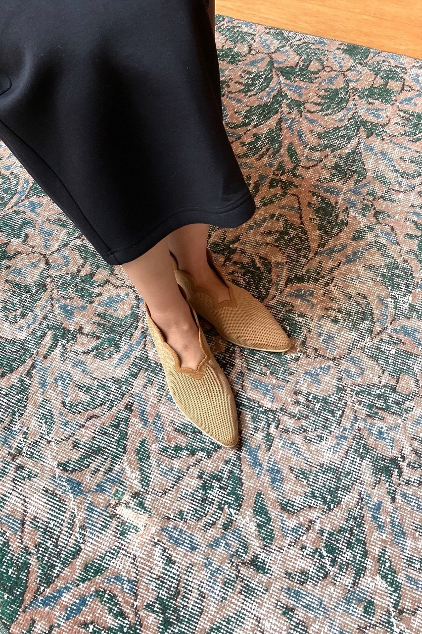 【オッフェン/Offen】のpointedboots-SCALLOP 大人の最旬トレンドファッション＆コーディネート founy(ファウニー) 　ファッション　Fashion　レディースファッション　Fashion for Women　クッション　Cushion, Throw Pillow　軽量　Lightweight, Ultra Light　ショート　Short, Short Length　スカラップ　Scallop, Scalloped Edge　ソックス　Socks, Hosiery　タイツ　Tights, Legwear　定番　Standard, Basic Item　人気　Popular, Best Seller　バランス　Balance, Style Balance　ミックス　Mix, Mixed Style　無地　Plain, Solid Color　おすすめ　Recommended / Our Picks　エレガント 上品　Elegant　other-8|ID: prp329100003624885 ipo3291000000036959399
