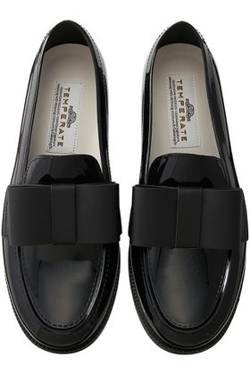 【テンパレイト/TEMPERATE】 DECO フラットベルトリボン ローファー(レイン対応)人気、トレンドファッション・服の通販 founy(ファニー) ファッション Fashion レディースファッション Fashion for Women ベルト&ウエストマーク Belts & Waist Accessories クラシック Classic, Timeless Style シューズ Shoes, Footwear フラット Flat, Flat Shoes ラバー Rubber, Rubber Sole リボン Ribbon, Bow レイン Rain, Rainproof エレガント 上品 Elegant 再入荷 Restock / Back in Stock 抗菌 Antibacterial, Bacteria-Resistant |ID:prp329100003624916