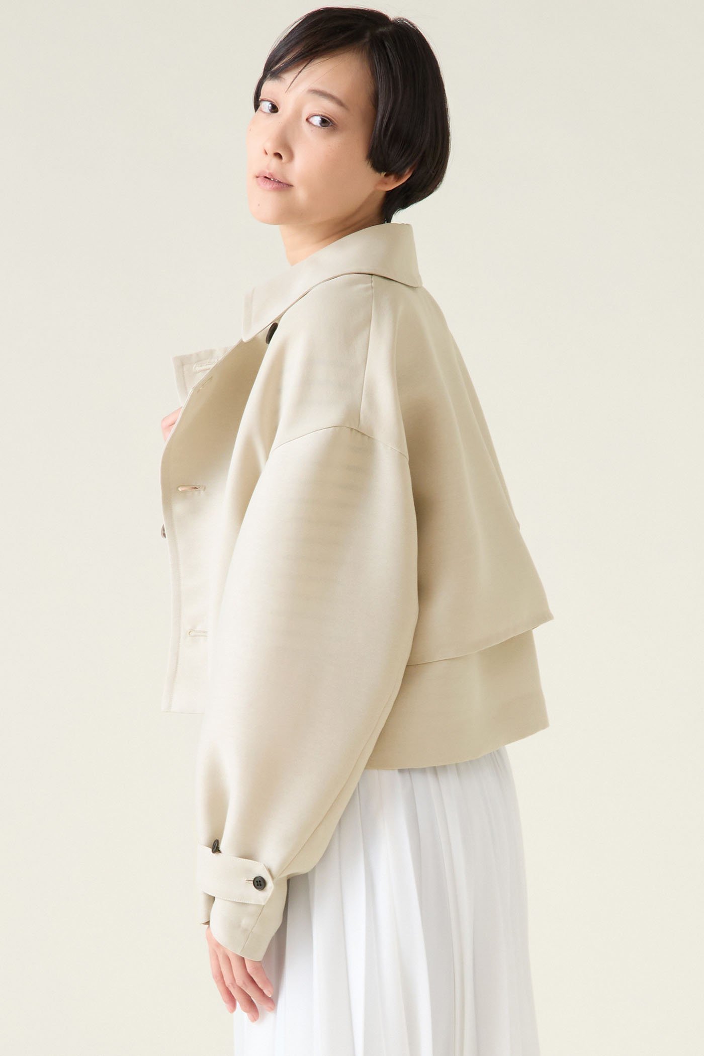 【マルティニーク/martinique】のショートトレンチ 人気、トレンドファッション・服の通販 founy(ファニー) 　ファッション　Fashion　レディースファッション　Fashion for Women　アウター　Coat / Outerwear Collection　コート・ロングコート・ピーコート　Long Coats, Peacoats & More　おすすめ　Recommended / Our Picks　クラシカル　Classical, Vintage-Inspired　クラシック　Classic, Timeless Style　クロップド　Cropped, Short Length　コンパクト　Compact, Small Size　ショート　Short, Short Length　スマート　Smart, Elegant　トレンチ　Trench, Trench Coat　フラップ　Flap, Flap Pocket　フロント　Front, Front Design　モダン　Modern, Contemporary　エレガント 上品　Elegant　再入荷　Restock / Back in Stock　other-2|ID: prp329100003625492 ipo3291000000032705177