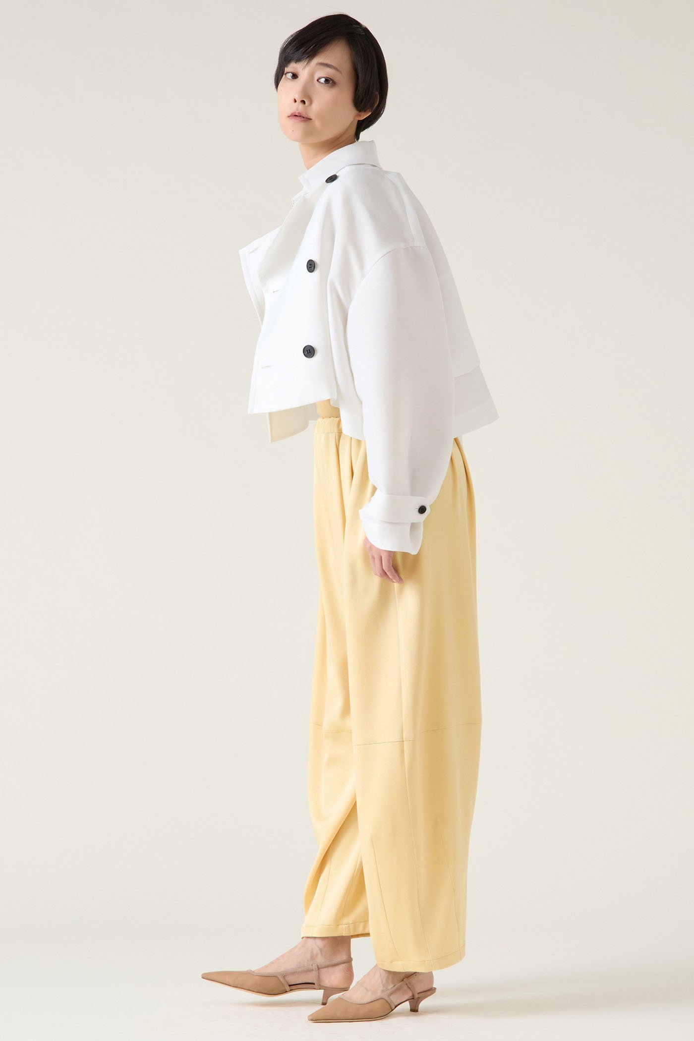 【マルティニーク/martinique】のショートトレンチ 人気、トレンドファッション・服の通販 founy(ファニー) ファッション Fashion レディースファッション Fashion for Women アウター Coat / Outerwear Collection コート・ロングコート・ピーコート Long Coats, Peacoats & More おすすめ Recommended / Our Picks クラシカル Classical, Vintage-Inspired クラシック Classic, Timeless Style クロップド Cropped, Short Length コンパクト Compact, Small Size ショート Short, Short Length スマート Smart, Elegant トレンチ Trench, Trench Coat フラップ Flap, Flap Pocket フロント Front, Front Design モダン Modern, Contemporary エレガント 上品 Elegant other-4|ID: prp329100003625492 ipo3291000000035041933