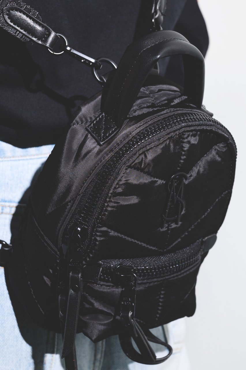 【スティーブマデン/STEVE MADDEN】のBJAYDON ナイロンリュック 人気、トレンドファッション・服の通販 founy(ファニー) 　ファッション　Fashion　レディースファッション　Fashion for Women　バッグ　Bags　おすすめ　Recommended / Our Picks　クール　Cool, Chic　コンパクト　Compact, Small Size　スポーティ　Sporty, Casual Athletic　フォルム　Silhouette, Form　リュック　Backpack, Rucksack　other-8|ID: prp329100003625993 ipo3291000000036928192