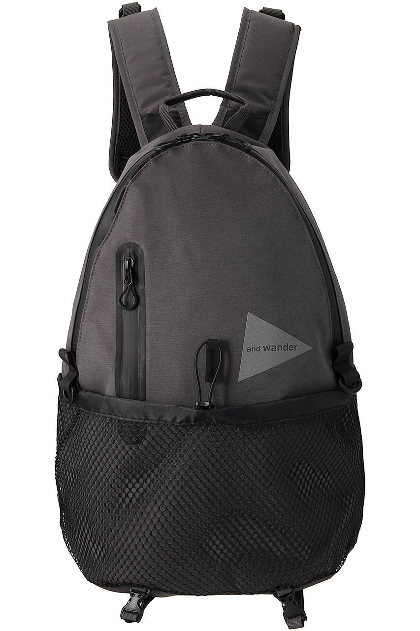 【アンドワンダー/and wander】の【UNISEX】PE/CO 20L daypack インテリア・キッズ・メンズ・レディースファッション・服の通販 founy(ファニー) 　ファッション　Fashion　レディースファッション　Fashion for Women　バッグ　Bags　ユニセックス　Unisex, Genderless　アウトドア　Outdoor Clothing　シンプル　Simple, Minimal　デイパック　Daypack, Casual Backpack　ポケット　Pocket, Pocket Detail　リュック　Backpack, Rucksack　定番　Standard, Basic Item　グレー|ID: prp329100003637785 ipo3291000000032796530