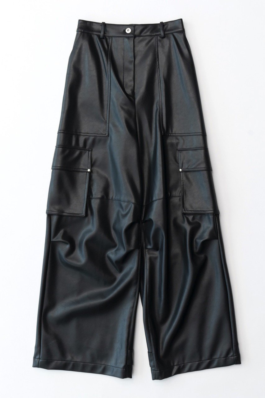 【メゾンスペシャル/MAISON SPECIAL】のSynthetic Leather Cargo Pants/フェイクレザーカーゴパンツ インテリア・キッズ・メンズ・レディースファッション・服の通販 founy(ファニー) 　ファッション　Fashion　レディースファッション　WOMEN　パンツ　Pants　カーゴパンツ　ストレート　ポケット　ミリタリー　リアル　おすすめ　Recommend　BLK(ブラック)|ID: prp329100003643097 ipo3291000000023930240