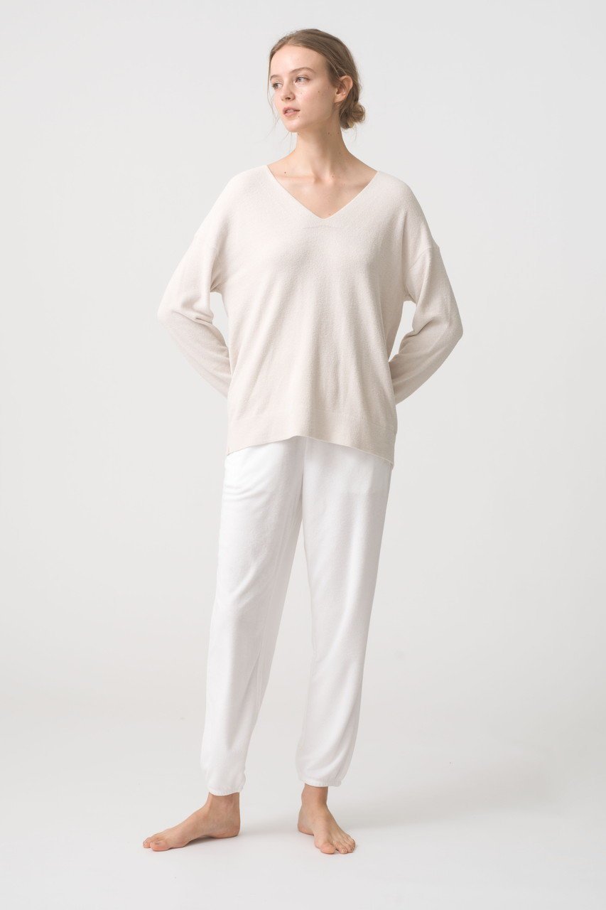 【ベアフット ドリームズ/BAREFOOT DREAMS】のコージーシックウルトラライト Vネックハイロープルオーバー 人気、トレンドファッション・服の通販 founy(ファニー) 　ファッション　Fashion　レディースファッション　Fashion for Women　トップス・カットソー　Cut & Sew Tops　ニット　Knit Tops & Sweaters　カジュアルプルオーバー・ニットトップス　Pullovers & Knit Tops / Casual Pullovers　Vネックトップス　V-Neck Tops / V-Cut Neckline Shirts　なめらか　Smooth, Silky Texture　シンプル　Simple, Minimal　ボトム　Bottoms, Lower Wear　other-6|ID: prp329100003687932 ipo3291000000035761646