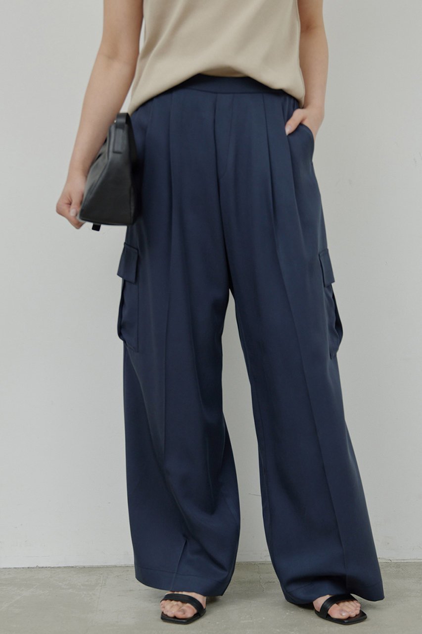 【ガリャルダガランテ/GALLARDAGALANTE】のサテンカーゴパンツ 人気、トレンドファッション・服の通販 founy(ファニー) 　ファッション　Fashion　レディースファッション　WOMEN　パンツ　Pants　おすすめ　Recommend　とろみ　Thickness　なめらか　Smooth　カーゴパンツ　Cargo Pants　セットアップ　Set Up　センター　Center　エレガント 上品　Elegant　NEW・新作・新着・新入荷　New Arrivals　other-5|ID: prp329100003699130 ipo3291000000031698950