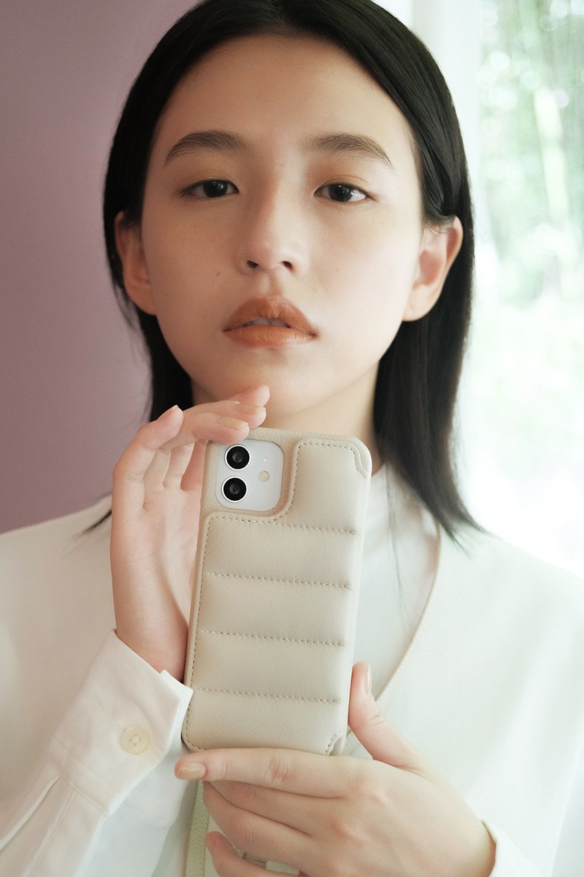 【デミュウ/DEMIU】のiPhone11 BALLON 背面収納スマホケース ストラップ別売 人気、トレンドファッション・服の通販 founy(ファニー) 　ファッション　Fashion　レディースファッション　Fashion for Women　ショルダー　Shoulder, Shoulder Strap　スタンド　Stand Collar, Upright Stand　スリット　Slit, Slit Detail　財布　Wallet, Purse　テクスチャー　Texture, Textured Fabric　デニム　Denim, Jeans Material　フィット　Fit, Slim Fit　ポケット　Pocket, Pocket Detail　マグネット　Magnet, Magnetic Closure　モコモコ　Fuzzy, Fluffy　ユニセックス　Unisex, Genderless　ラップ　Wrap, Wrap Design　おすすめ　Recommended / Our Picks　スマホケース　Smartphone Case　iPhone アイフォーン　iPhone　other-5|ID: prp329100003708884 ipo3291000000032800486
