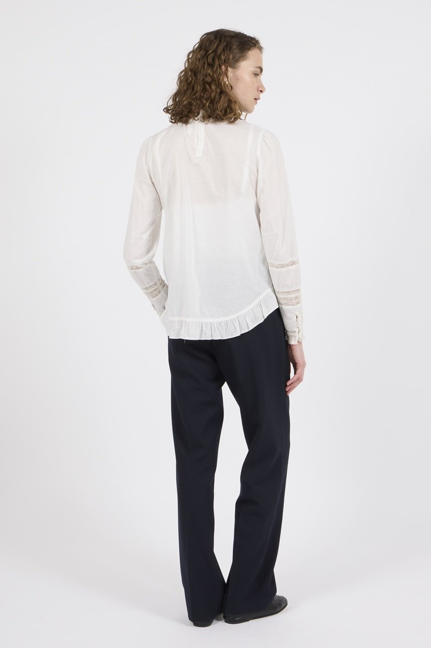 【コルピエロ/Col Pierrot】のフランス製レースブラウス 人気、トレンドファッション・服の通販 founy(ファニー) 　ファッション　Fashion　レディースファッション　Fashion for Women　トップス・カットソー　Cut & Sew Tops　シャツ・ブラウス・オフィスカジュアル　Elegant Blouses & Button-Ups　ジャケット　Jacket, Outerwear　スリーブ　Sleeve, Long Sleeve / Short Sleeve　フランス　France, French　レース　Lace, Lace Fabric　ロング　Long, Long-Length　エレガント 上品　Elegant　春　Spring　秋　Autumn　other-8|ID: prp329100003714308 ipo3291000000032869730