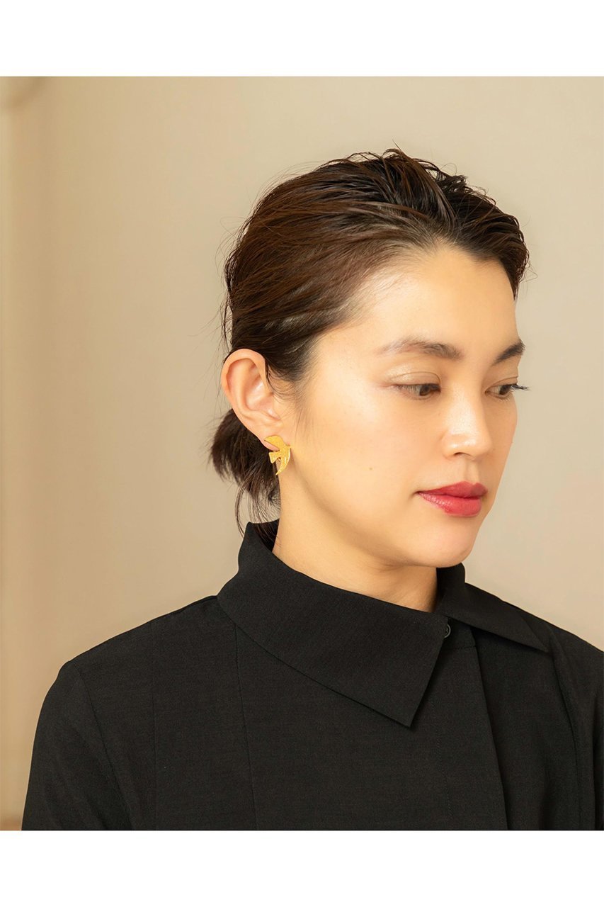 【セシル エ ジャンヌ/CECILE ET JEANNE】のラ・コロンブ(鳩)イヤリング ゴールド S 人気、トレンドファッション・服の通販 founy(ファニー) 　ファッション　Fashion　レディースファッション　Fashion for Women　ジュエリー　Jewelry　ファッションリング　Fashion Rings　イヤリング・フープ・ドロップタイプ　Hoop, Drop & Clip Earrings　イヤリング　Earrings　モチーフ　Motif, Design Theme　エレガント 上品　Elegant　人気　Popular, Best Seller　other-8|ID: prp329100003716202 ipo3291000000035477721