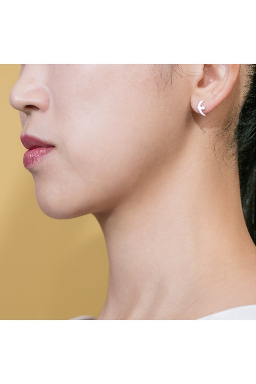 【セシル エ ジャンヌ/CECILE ET JEANNE】のプレシャス エタンセル ラ・コロンブ(鳩)ピアス 人気、トレンドファッション・服の通販 founy(ファニー) 　ファッション　Fashion　レディースファッション　Fashion for Women　ジュエリー　Jewelry　ファッションリング　Fashion Rings　イヤリング・フープ・ドロップタイプ　Hoop, Drop & Clip Earrings　なめらか　Smooth, Silky Texture　イヤリング　Earrings　コスチューム　Costume, Outfit　シルバー　Silver, Metallic Silver　ジュエリー　Jewelry, Accessories　other-5|ID: prp329100003716208 ipo3291000000035477767