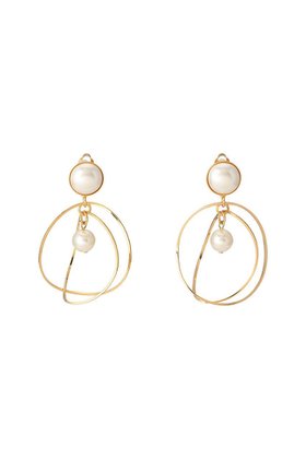 【セシル エ ジャンヌ/CECILE ET JEANNE】 ダブルフープイヤリング人気、トレンドファッション・服の通販 founy(ファニー) ファッション Fashion レディースファッション Fashion for Women ジュエリー Jewelry ファッションリング Fashion Rings イヤリング・フープ・ドロップタイプ Hoop, Drop & Clip Earrings イヤリング Earrings ジュエリー Jewelry, Accessories パール Pearl, Pearl Accent フープ Hoop, Hoop Earrings エレガント 上品 Elegant 人気 Popular, Best Seller |ID:prp329100003716217