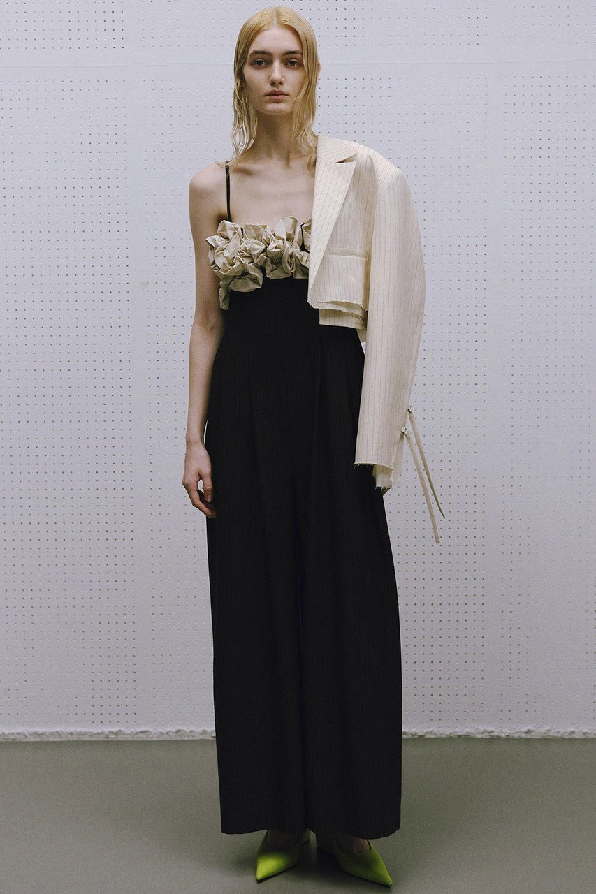 【メゾンスペシャル/MAISON SPECIAL】のFlower Motif All In One/フラワーモチーフオールインワン 人気、トレンドファッション・服の通販 founy(ファニー) 　ファッション　Fashion　レディースファッション　Fashion for Women　パンツ　Pants & Trousers　アクセサリー　Fashion Accessories　インナー　Innerwear　タフタ　Taffeta, Structured Fabric　ダウン　Down, Puffer　チュール　Tulip, Tulip Motif　フィット　Fit, Slim Fit　ワイド　Wide, Wide Fit　エレガント 上品　Elegant　other-2|ID: prp329100003723178 ipo3291000000035517843