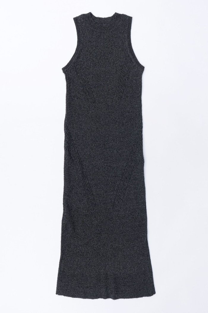 【メゾンスペシャル/MAISON SPECIAL】のCurl Yarn American Sleeve Maxi Knit One-piece Dress/カールヤーンアメスリマキシニットワンピース インテリア・キッズ・メンズ・レディースファッション・服の通販 founy(ファニー) https://founy.com/ ファッション Fashion レディースファッション WOMEN ワンピース Dress ドレス Party Dresses ニットワンピース Knit Dresses チュニック Tunic 春 Spring カッティング Cutting ジャケット Jacket スリット Slit スリム Slim センター Center チュニック Tunic ノースリーブ No Sleeve ブルゾン Blouson 羽織 Haori ロング Long ワイドリブ Wide Rib 再入荷 Restock/Back In Stock/Re Arrival S/S・春夏 Ss・Spring/Summer 夏 Summer |ID: prp329100003723179 ipo3291000000024582442